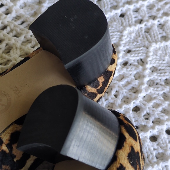 Leopard Pumps - Picture 6 of 9